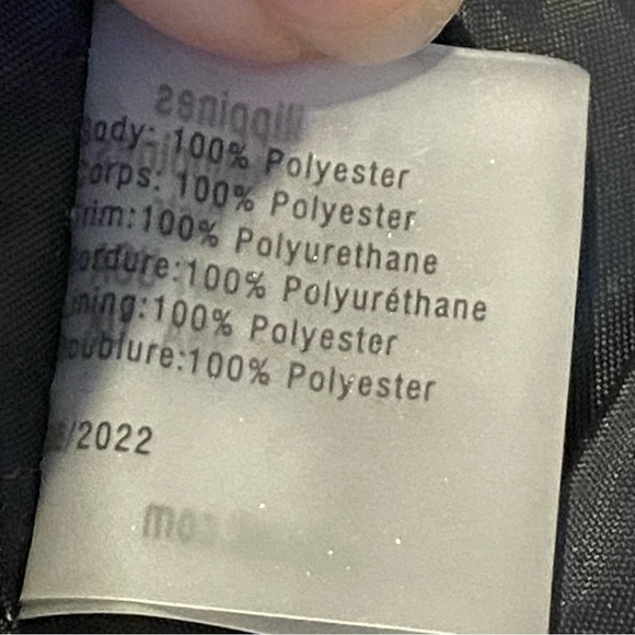 VICTORIA’S SECRET Beige Large Sherpa Plush Tote Bag 6”x12”x14-1/2” - Picture 7 of 7